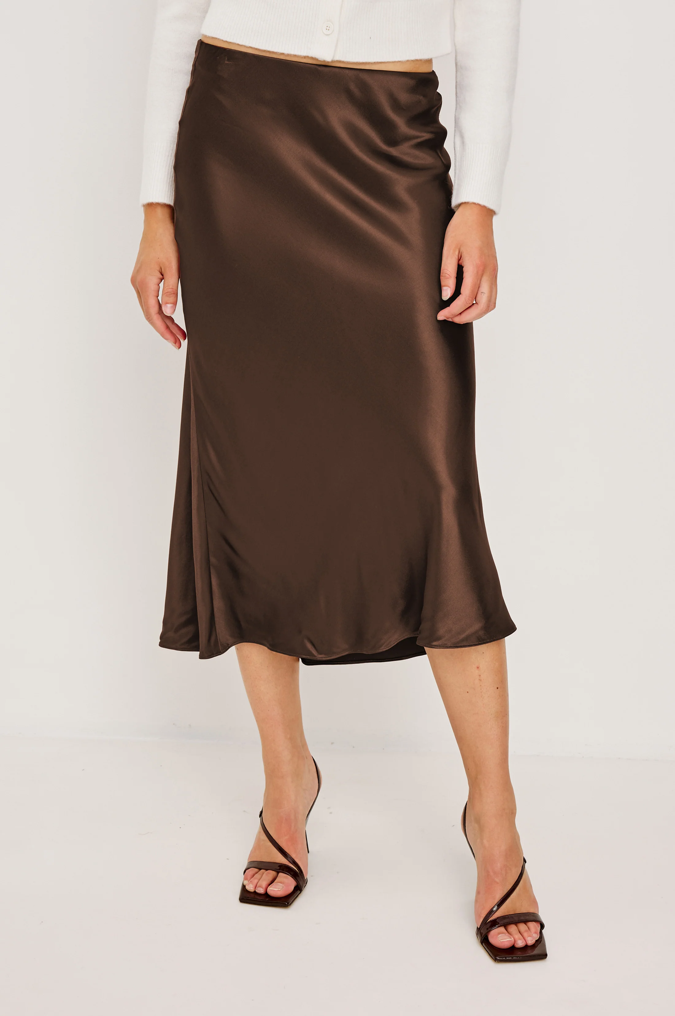 SALE | WOMEN'S BOTTOMS & SKIRTS